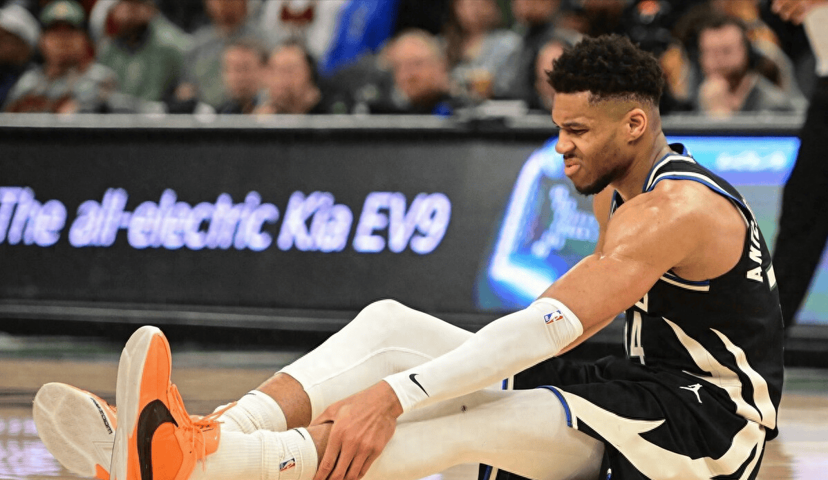 包含雄鹿力擒热火，字母哥贡献全面表现的词条