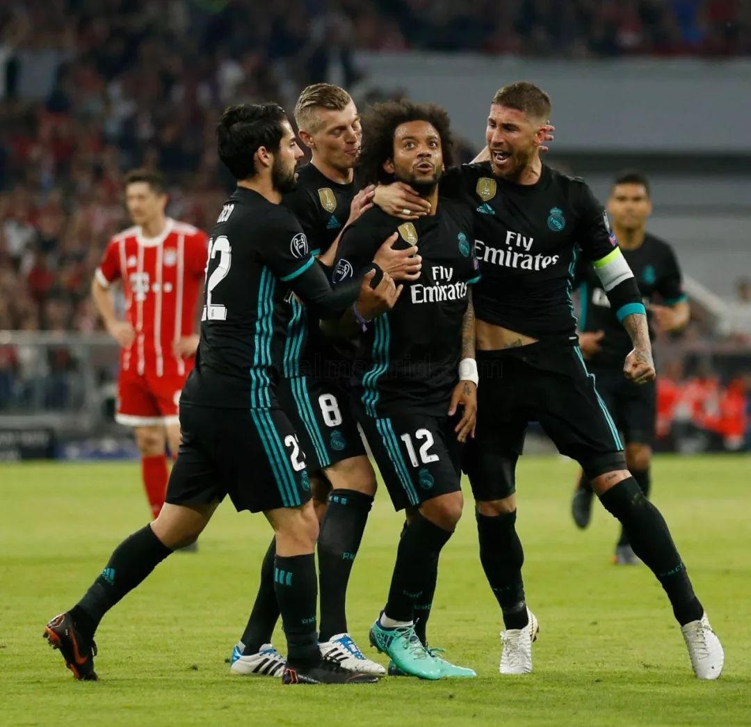 关于拜仁慕尼黑再度凯旋,晋级之路顺风顺水的信息 关于拜仁慕尼黑再度凯旋,晋级之路顺风顺水的信息