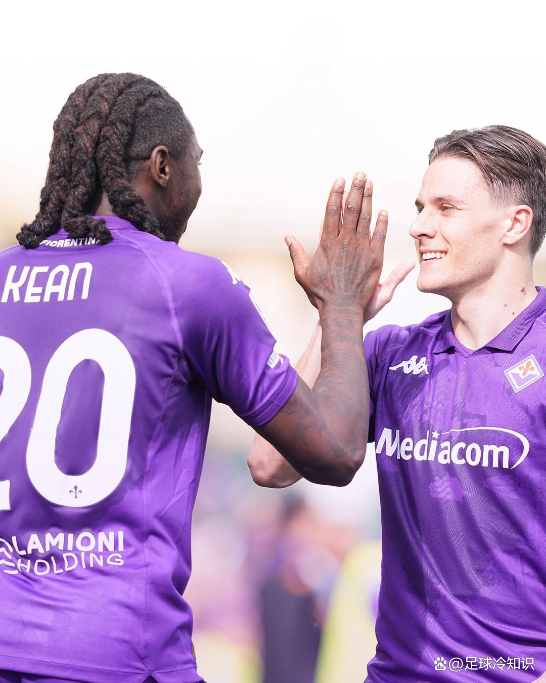 包含亚特兰大客场击败佛罗伦萨,夺得宝贵三分的词条 包含亚特兰大客场击败佛罗伦萨,夺得宝贵三分的词条