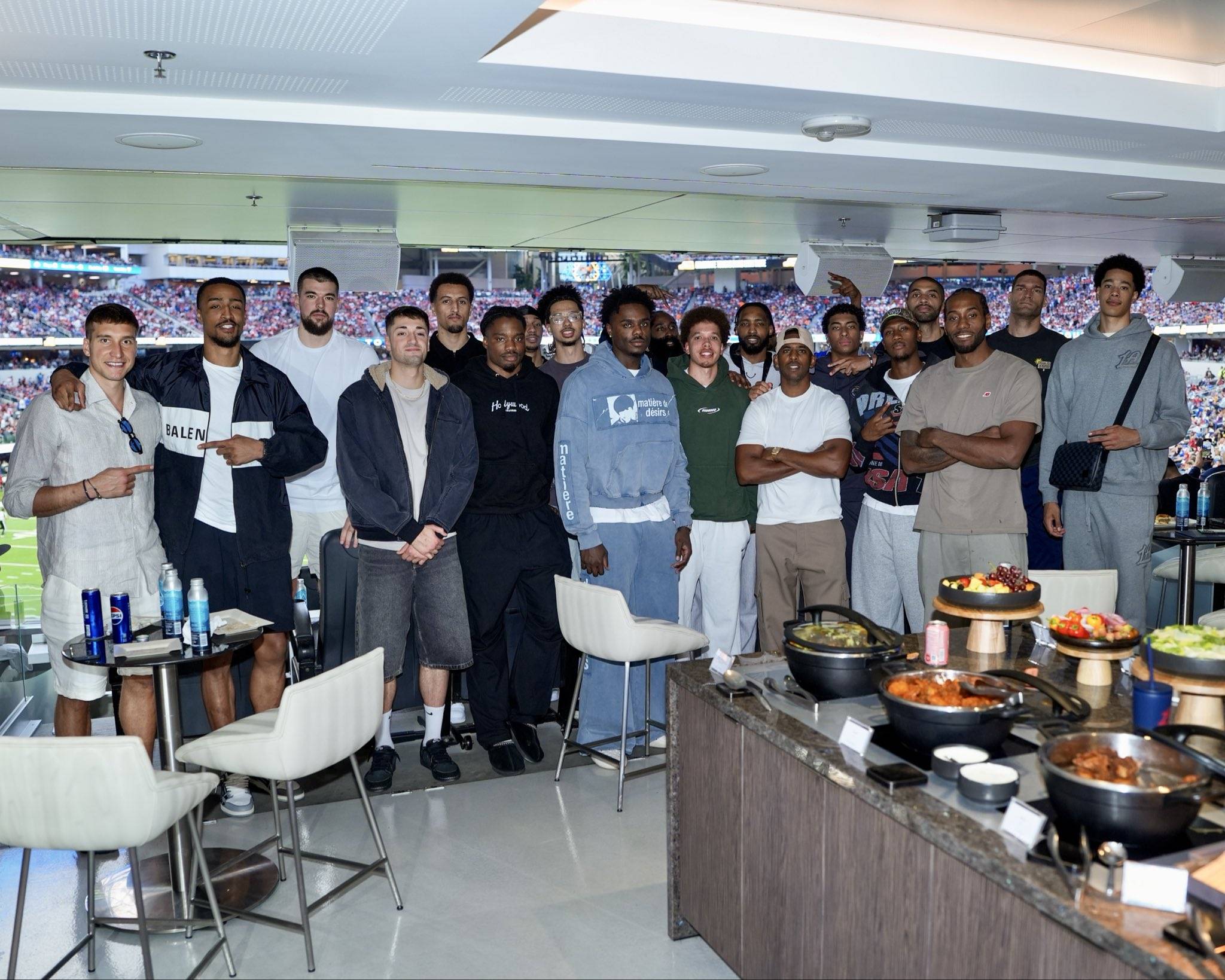 关于球迷热切期待各大俱乐部新赛季的表现的信息