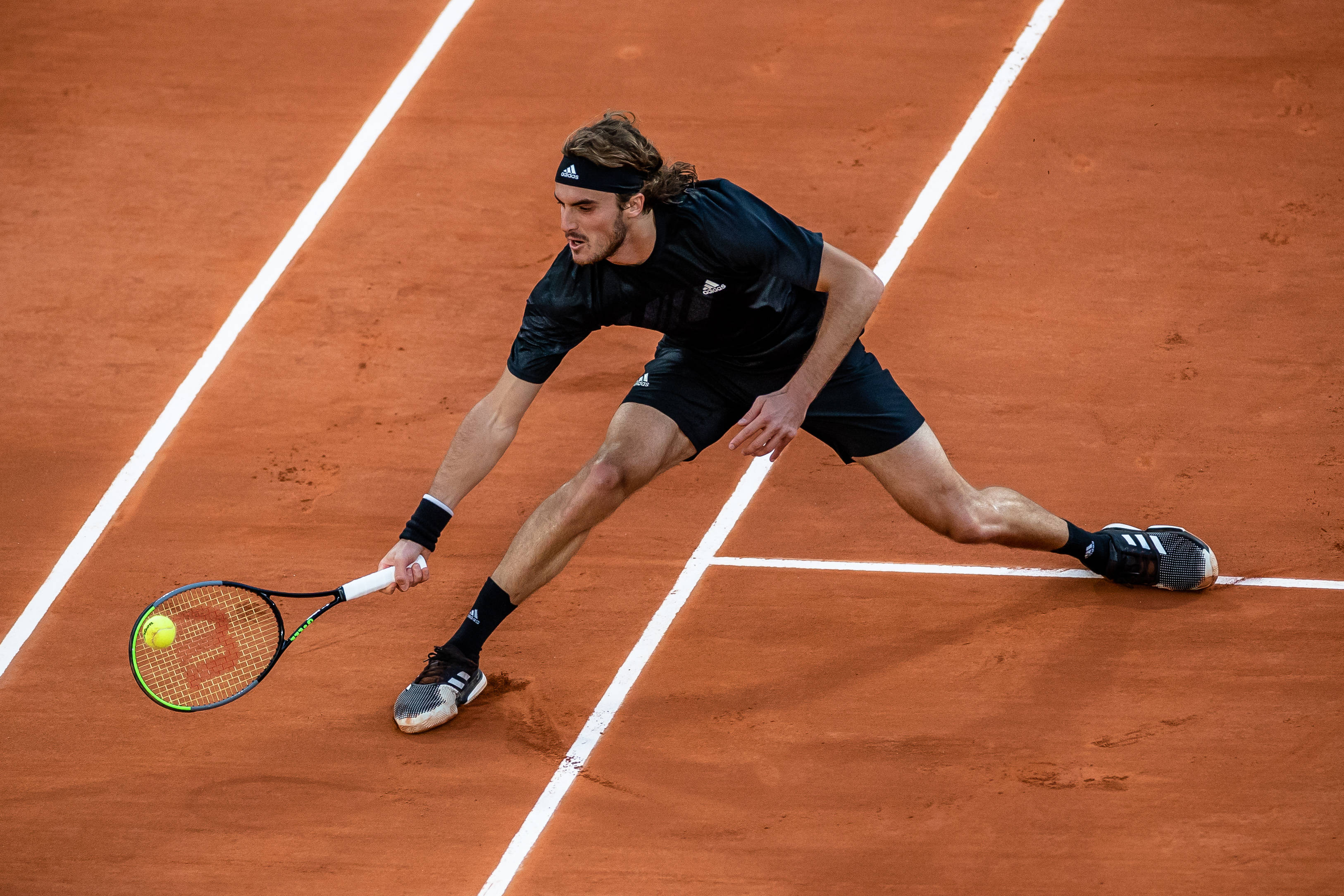 ATP总决赛碾压法网，西西帕斯高光表现的简单介绍