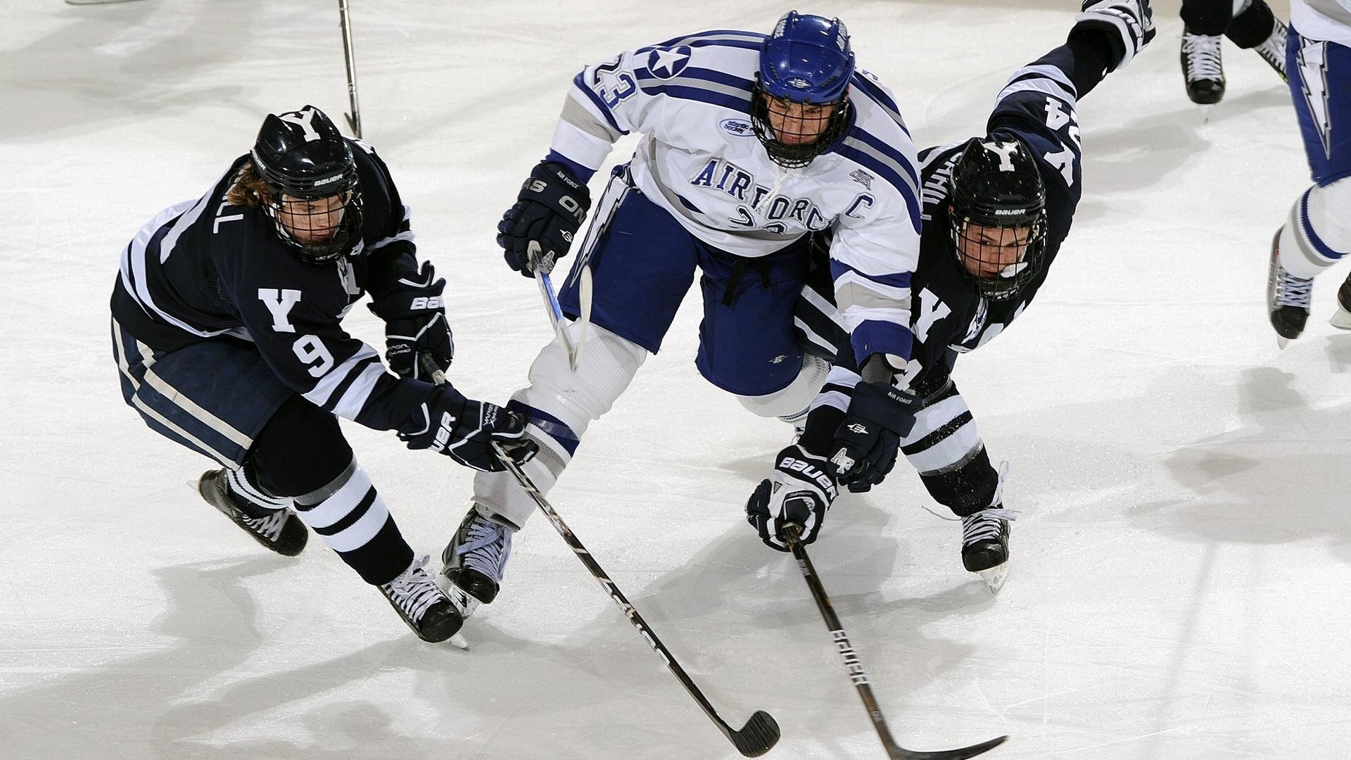 京多安爆发，伊朗战术压制马德里竞技，一场颠覆预期的战术博弈