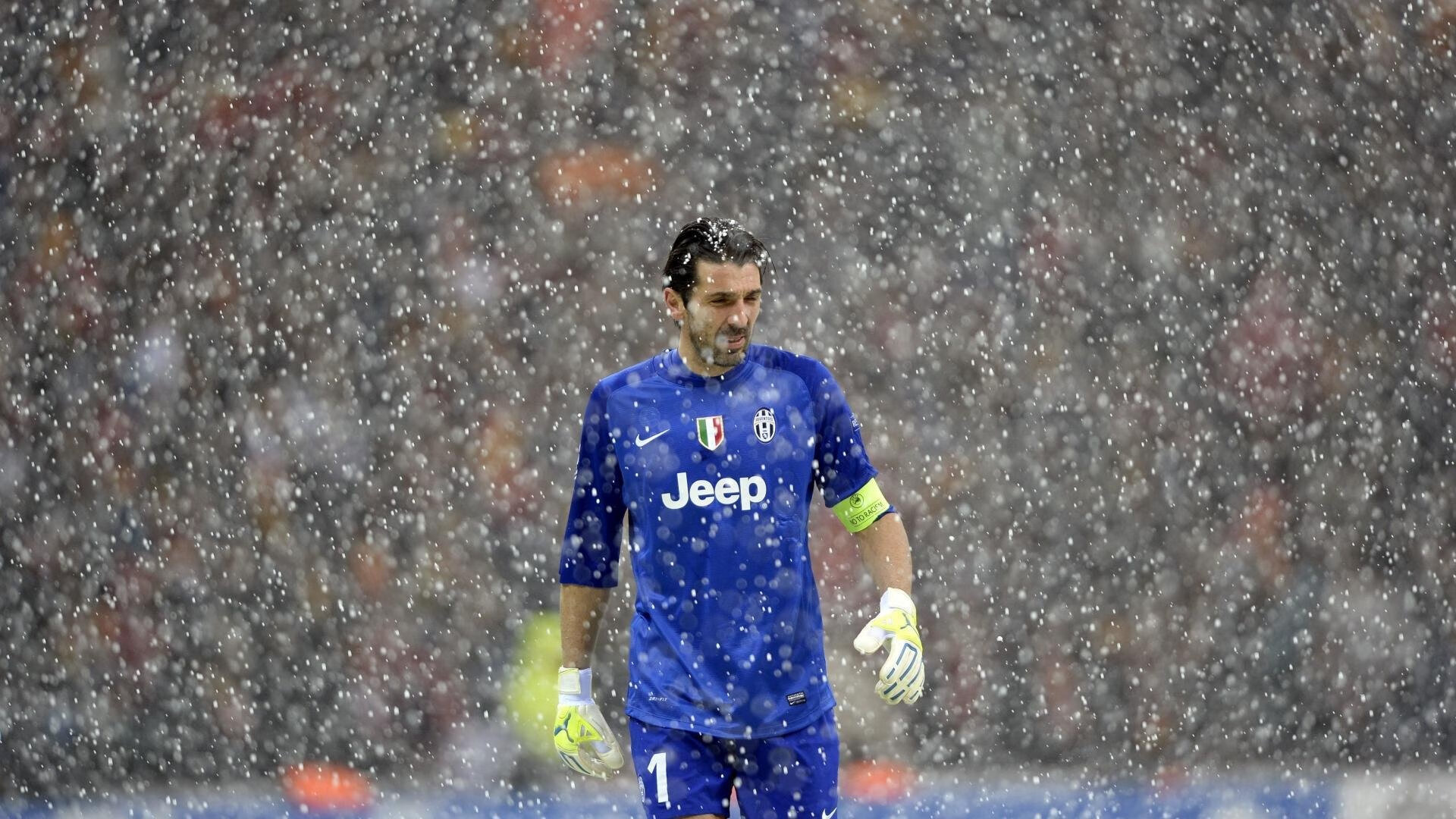 赛道新纪元，拉塞尔刷新纪录，迈凯伦碾压梅赛德斯